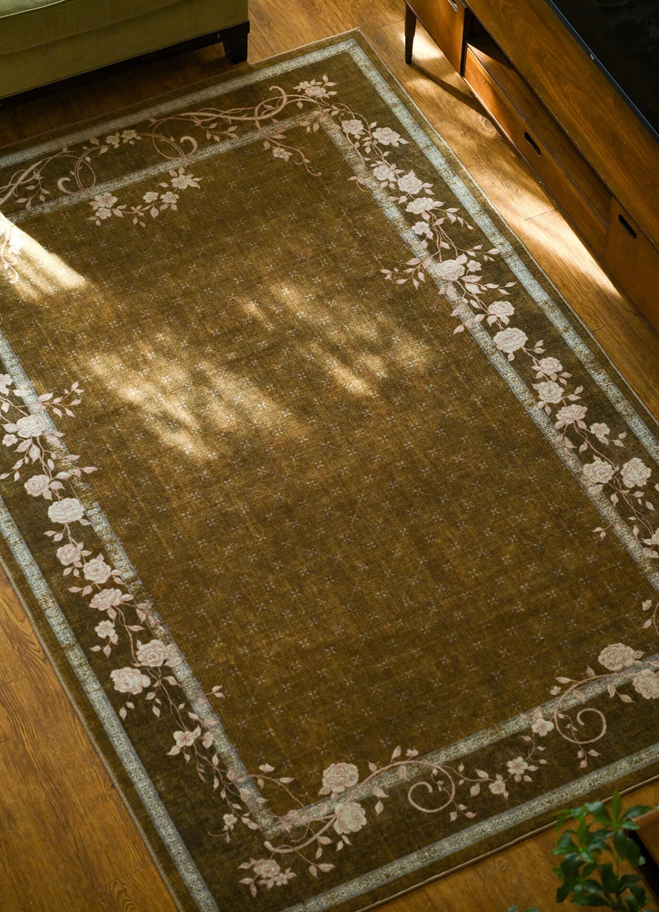 Marni Floral Vine Rug