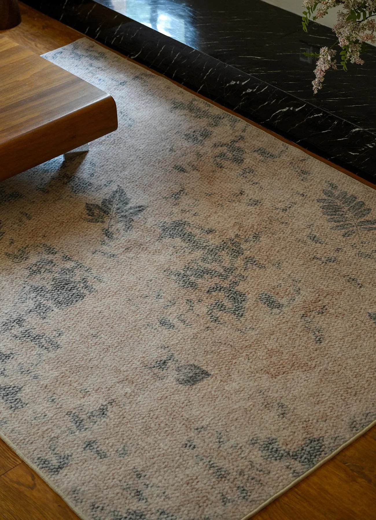 Goodelt Ink Leaf Texture Rug