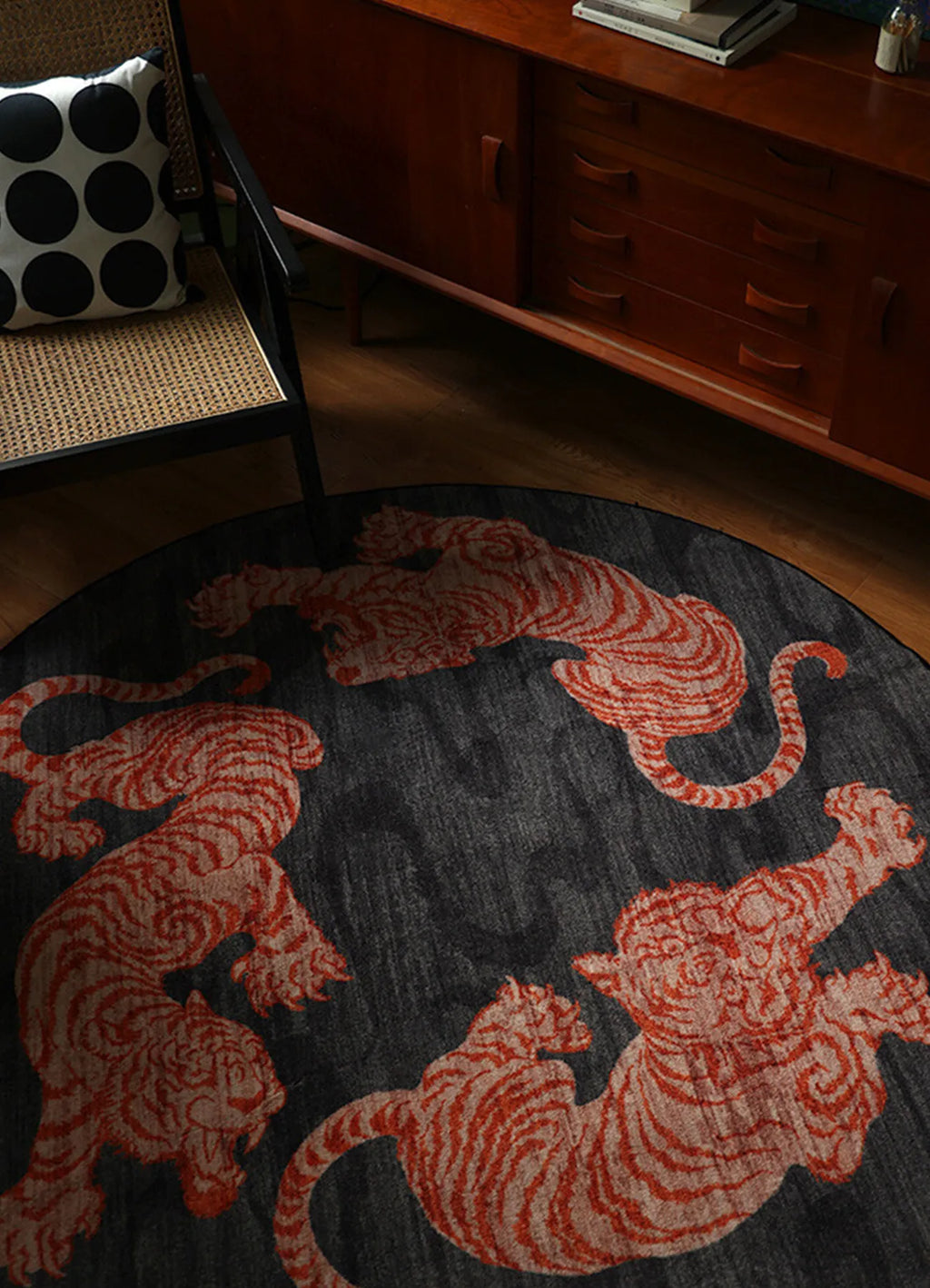 Tiger Heritage Round Rug