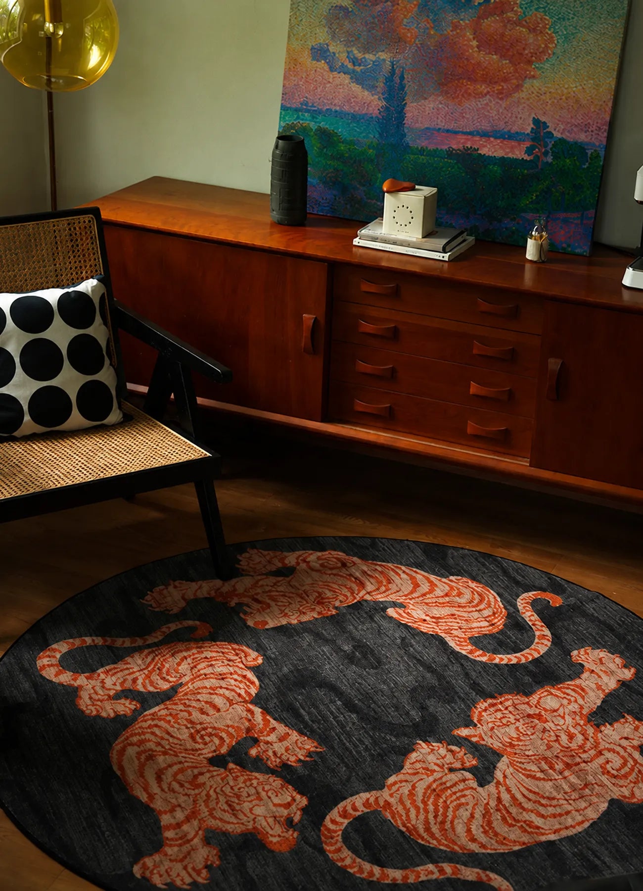 Tiger Heritage Round Rug